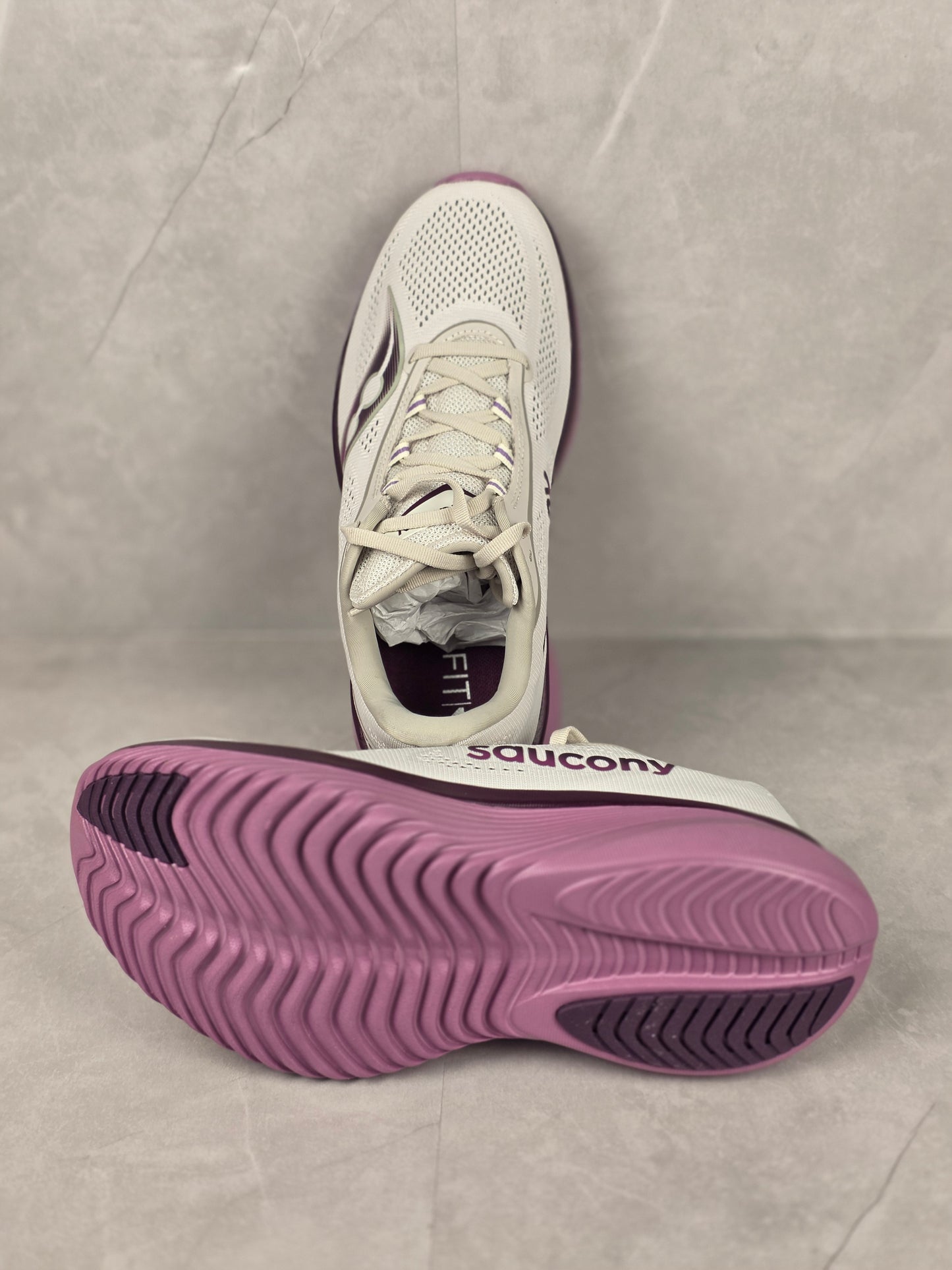 Saucony