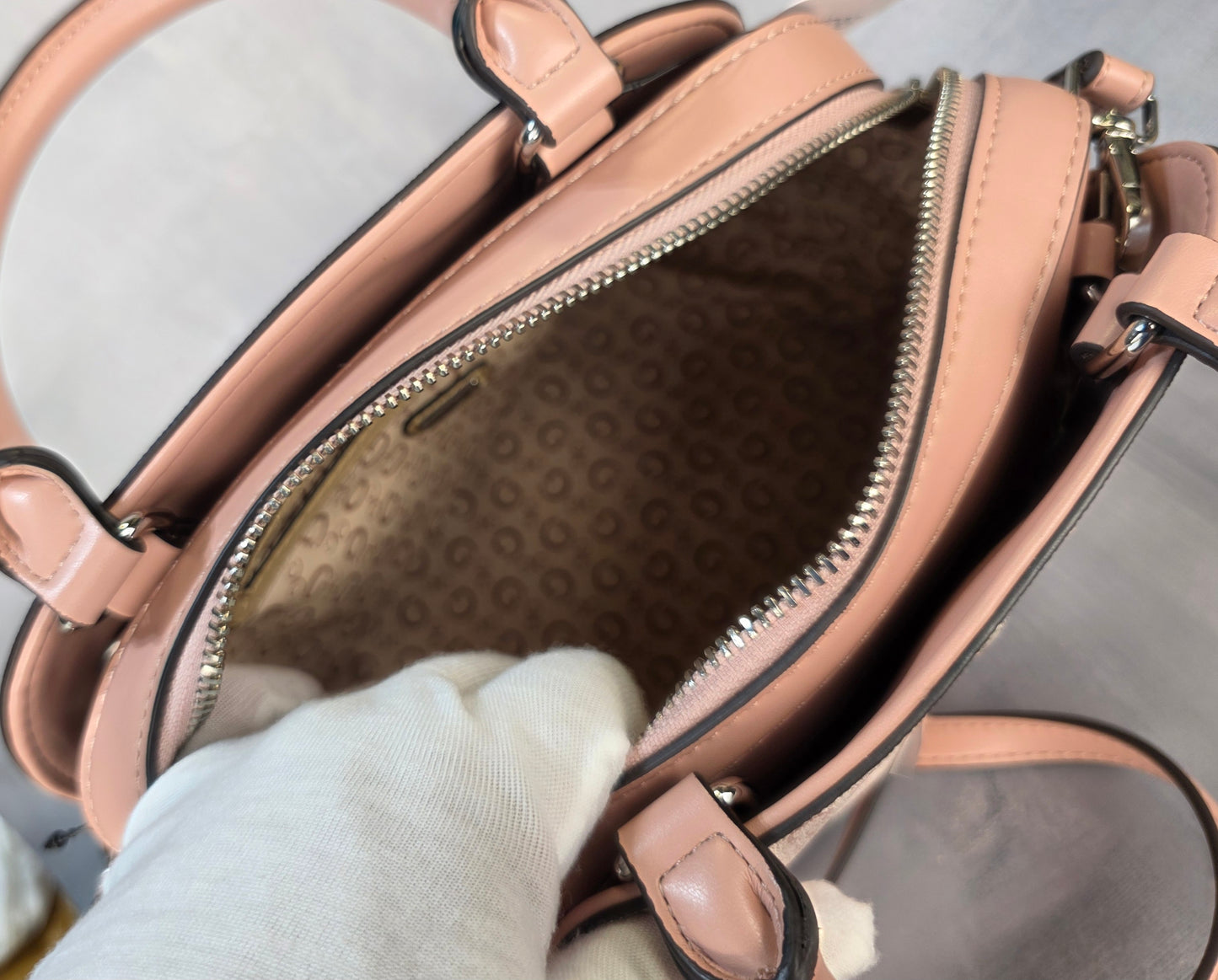 Guess Mini Dome Satchel