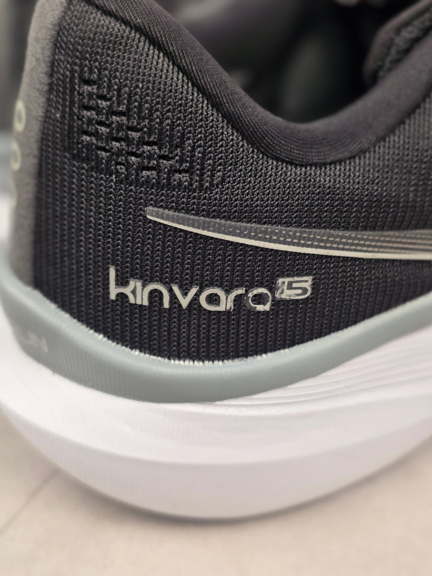 Saucony