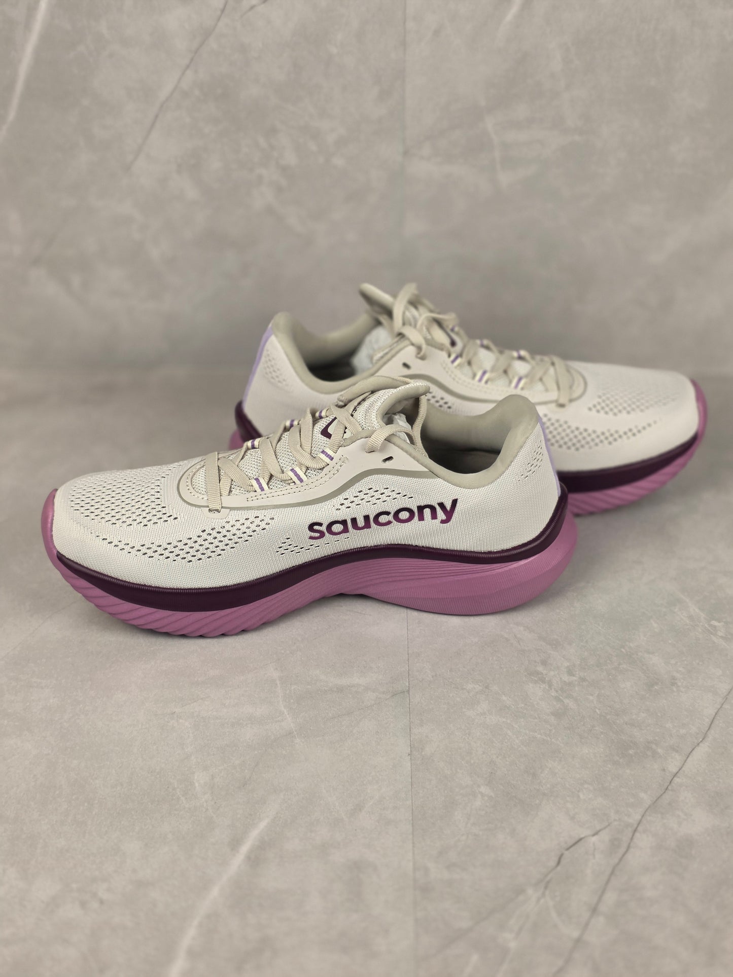 Saucony